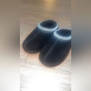 Toddler UGG Tasman size 10